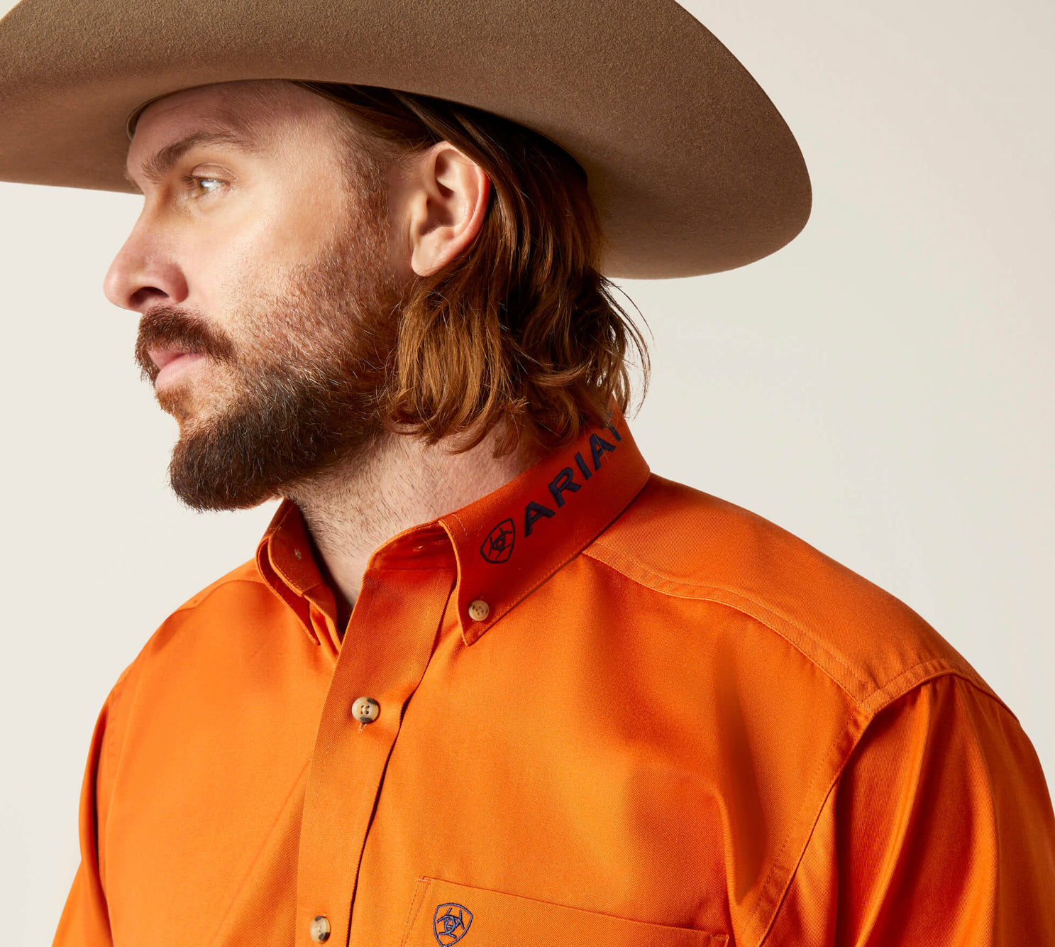 (ARIAT) LOGOTIPO DEL EQUIPO SARGA CLÁSICA